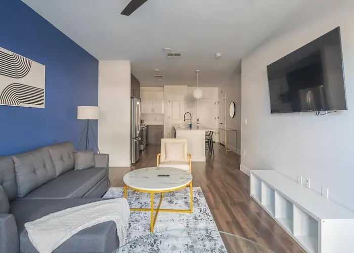 Stylish 1bd - Pool, Gym, Parking, W-d - Sleeps 4 Apartment Tempe