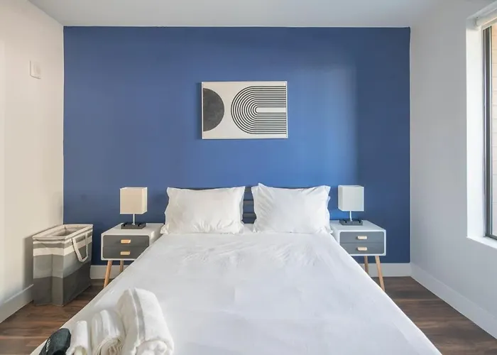 Apartment Stylish 1bd - Pool, Gym, Parking, W-d - Sleeps 4